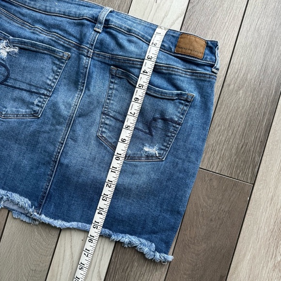 American Eagle Outfitters Distressed Blue Denim Skirt | Size: 16 | - Picture 4 of 4